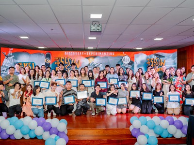 PORTFOLIODAY K52 với chủ đề  Live IT. Design your life   tại dpiCENTER 0