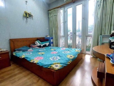 Quá rẻ -81m2   hơn 17 tỷ - mặt tiền siêu rộng 6.8m - vương thừa vũ - mặt ngõ lô góc ô tô tránh 3