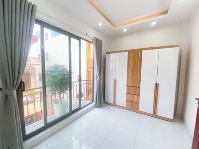 Nhà lô góc- mặt ngõ thông- ô tô gần Văn Nội Phú Lương 31m 5 tầng giá yêu thương 4