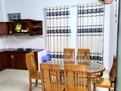 Nhà mặt phố phan tứ - kd đỉnh - mặt tiền rộng 8.1m - cách bãi tắm mỹ khê 400m - 2 mặt tiền  1 mặt 1