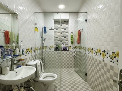 Nb11 - nhà bán 347/ huỳnh văn bánh , 50m2 , 4 tầng btct , 4pn , giá 7 tỷ 750 4