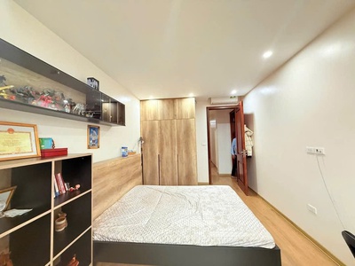 Bán nhà ngõ phố ngọc hà , ba đình, hn .dt 55m2,  5tầng ,mt 5.5m . giá 20 tỷ 3