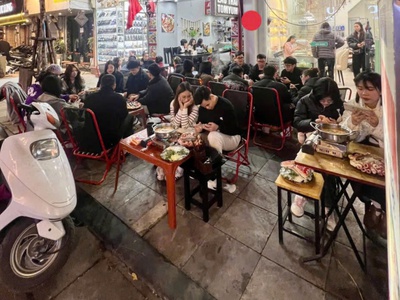 Chính chủ sang nhượng cửa hàng ăn uống 0
