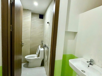 Nhanh Tay mới kịp. Khâm Thiên 46 m, 3 tầng, 4 phòng ngủ, nhà mới, thoáng đẹp, cách ô tô đúng 20 m. 4