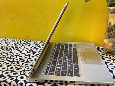 HP Pro Book 430 G6 Corel5-8265U RAM8GB/Ổ cứng SSD: 128GB 4