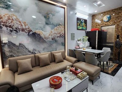 Bán nhà 5 tầng thang máy phố Hoàng Hoa Thám- Đội Cấn cách ôtô 10m 2