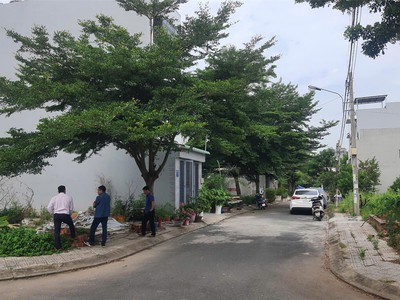 Lô đất ngay cảng, shr đường nhựa 9m, dân cư đông, phú hữu, tp. tđ chỉ 3,190tr 2