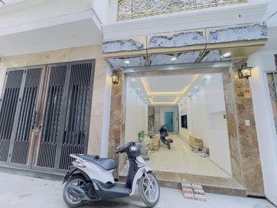 Bán nhà kim ngưu  hai bà trưng 42m 5 tầng thang máy ô tô đỗ cửa   - giá yêu thương  chỉ 14,8  tỷ 0