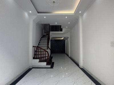 Bán nhà: ngọc hồi, cách bến xe nước ngầm 1km, 38m2, 4 tầng, ngõ trước nhà 3m: gía 5.1 tỷ 0