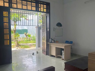 Nhà c4 như mới, dt 82m2, ôtô đỗ cửa nhà, hoàng văn thái, gần chợ hoà khánh nam - chỉ 2.3 t 3
