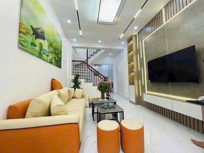 Hàng hiếm trung tâm thanh xuân, cần bán nhà 31m2, 4 tầng, ngõ nông giá 6.6 tỷ. 0