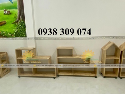 Kệ montessori, kệ gỗ mầm non 3 tầng, kệ đựng đồ chơi 2