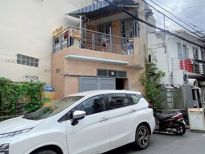 Bán nhà mặt tiền phú nhuận phùng văn cung ngang 4m dài 8m trệt lững lầu. 0