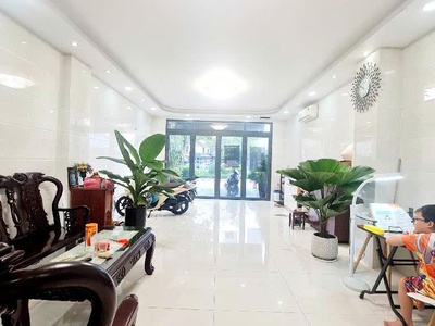 Nhinh 17 tỷ. nhà vị trí rất đẹp có thang máy vừa ở vừa kinh doanh .khu vip mizuki park giáp q7, q8 3