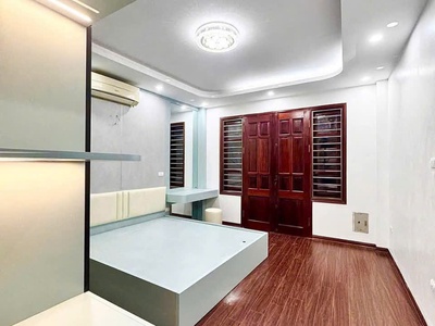 Bán Nhà Gấp Định Công Thượng -Hoàng Mai , DT 54m2 , Giá hơn 9 tỷ ,OTo gần 3