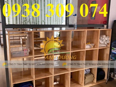 Kệ montessori, kệ gỗ mầm non 3 tầng, kệ đựng đồ chơi 4