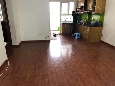 Căn tập thể đi  khoá về mở 34m2,trần hưng đạo  hoàn kiếm. 1