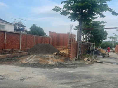Đất nền giá rẻ sổ riêng thổ cư trọn sổ 900 triệu 1 sẹc ql1a , gần trường quốc tế trịnh hoài đức . 1