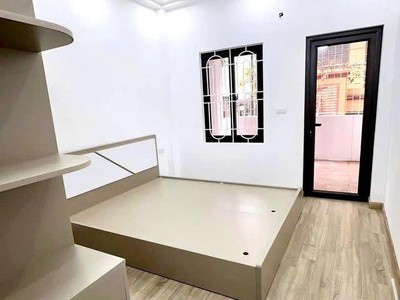 Bán nhà nguyễn khang 30m2, 4 tầng, 3 phòng ngủ, 6 tỷ tại cầu giấy, ngõ gần ô tô, sổ đỏ . 2