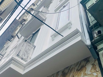 Hàng hiếm lạc long quân, 50m2, 8 tầng, thang máy, mặt tiền 6m,  gara ô tô, 10m ra mặt phố, giá 21 1