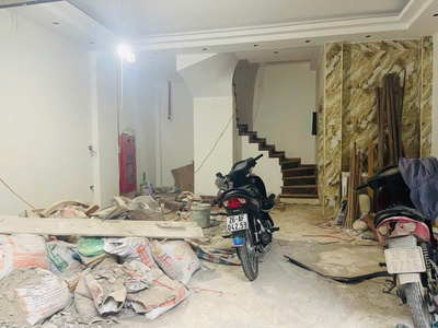 Hàng hiếm lạc long quân, 50m2, 8 tầng, thang máy, mặt tiền 6m,  gara ô tô, 10m ra mặt phố, giá 21 2