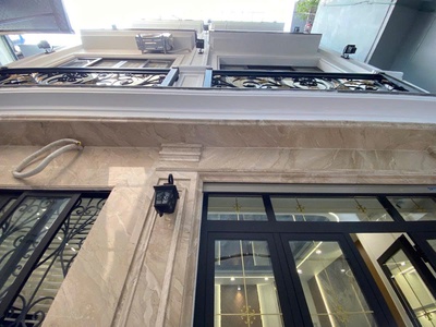 Bán nhà ngọc hà lô góc thang máy full nội thất 60m 6 tầng, mặt tiền 7m 15 tỷ 2