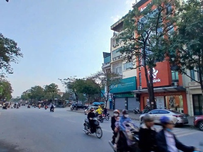 Nhỉnh 30 tỷ mặt phố phân lô,kinh doanh sầm uất,vỉa hè cực rộng,thuộc con phố đẹp nhất quận hoàng 1