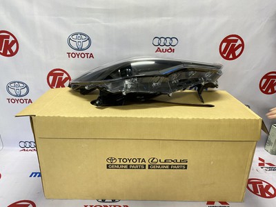 ĐÈN PHA Toyota Corolla Cross 2021 RH 81105-0A100/811050A100 0