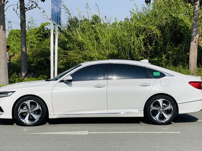 Bán xe Honda Accord 1.5 AT 2020, màu trắng. 2