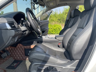 Bán xe Honda Accord 1.5 AT 2020, màu trắng. 11