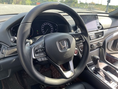 Bán xe Honda Accord 1.5 AT 2020, màu trắng. 12