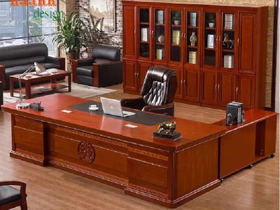 Bàn ghế lãnh đạo gỗ tự nhiên - Sự thanh lịch và sang trọng cho không gian văn phòng của bạn 2