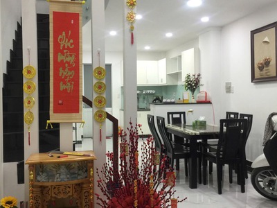 Bán nhà 4 tầng hẻm xe hơi thông Gò Cát, Phú Hữu Q9, gần Melosa giá nhỉnh 5 tỷ 3