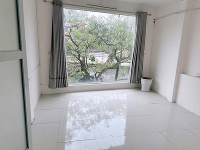 Cho thuê cả nhà nguyên căn mặt phố 143 NGUYỄN CHÍ THANH - LÁNG HẠ - ĐỐNG ĐA - HN 2