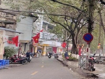 Nhà mới phố hương viên ngõ thông gần hồ hai bà trưng ở ngay-gi.á chỉ: 5 t.ỷ 1