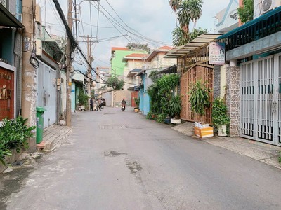 Chính chủ một đời bán nhà hẻm xe tái,4m x 25m, giá cho đầu tư chỉ 8,x tỷ 2