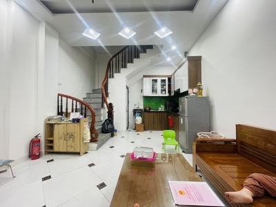 Nhà đẹp xuân phương 35.2m2-5 tầng, gần phố, nội thất đẹp ở ngay, 5,5tỷ 1