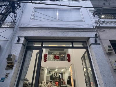 Nhàvquận 5 đường an bình, 68m2, 5 tầng, 13.2 tỷ, hẻm xe hơi 0