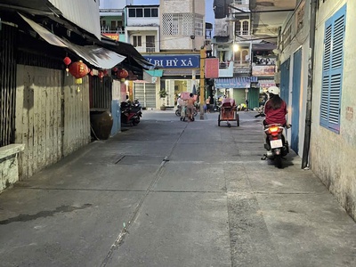 Nhàvquận 5 đường an bình, 68m2, 5 tầng, 13.2 tỷ, hẻm xe hơi 3