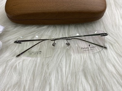 Gợi ý những mẫu gọng kính cận nam chính hãng nhật bản cực đẹp giá chỉ từ 300k Var:TinhQuan 3
