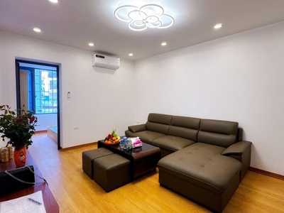 Quốc tử giám 25m, 4 tầng, 3 ph ngủ, 100 m ra cầu vượt đang xây, khu vự lõi văn miếu 4