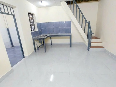 Cho thuê nhà p. tân hiệp, nhà mới đẹp, sân oto, đường oto giá 5tr 4