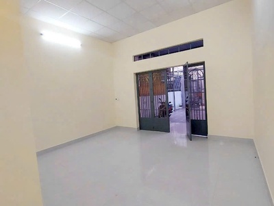 Cho thuê nhà p. tân hiệp, nhà mới đẹp, sân oto, đường oto giá 5tr 3
