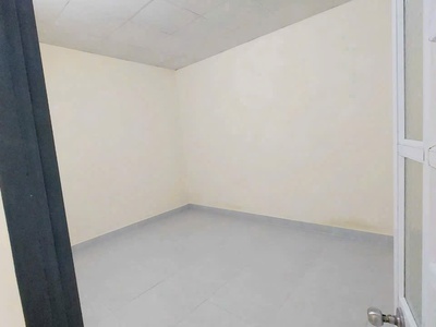 Cho thuê nhà p. tân hiệp, nhà mới đẹp, sân oto, đường oto giá 5tr 2