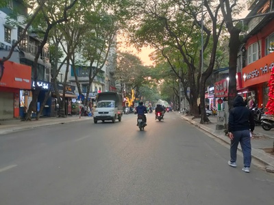 Mặt phố vip tô hiệu cầu giấy, vỉa hè đá bóng, kinh doanh đắc địa, dt 62m  hơn 24 tỷ 1
