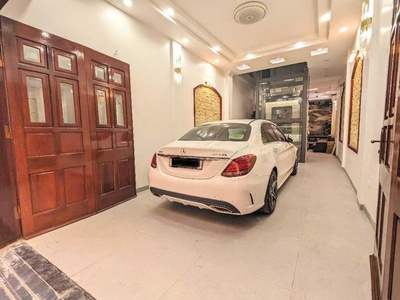 B.á.n n.h.à hoàng văn thái - toà nhà vp -view đầm hồng-phân lô - ô tô tránh 65m-23.8t.ỷ 0