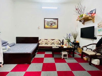 Ngôi nhà này năng lượng vững chãi ở nhà này năng lực sẽ rất mạnh gia trưởng mới lo được cho em. 2