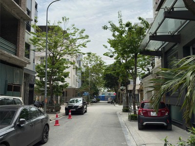 Đất đẹp thanh xuân nam   phù hợp chia lô   203m    mt 9m giá 250tr/m2 1