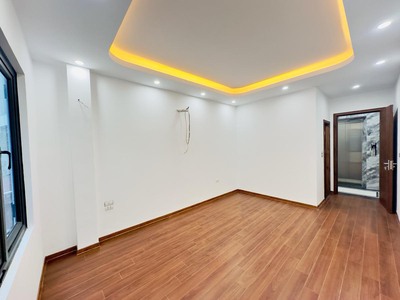 Phố giang văn minh - nhà 36m2 x 6 tầng - thang máy   - giá 10.5 tỷ 2