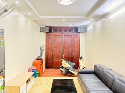 Bán nhà 33m2 5 tầng trung tâm Mỹ Đình ô tô đỗ cửa giá nhỉnh 7 tỷ 2